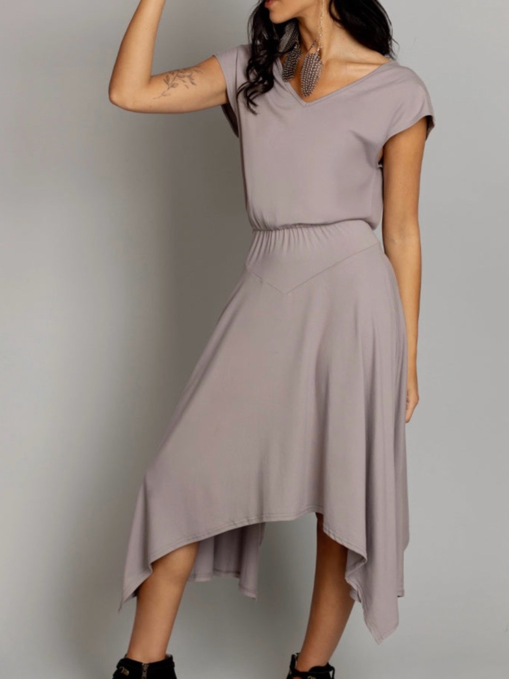 NEW! Joyfolie Light Taupe Fenley Midi Dress